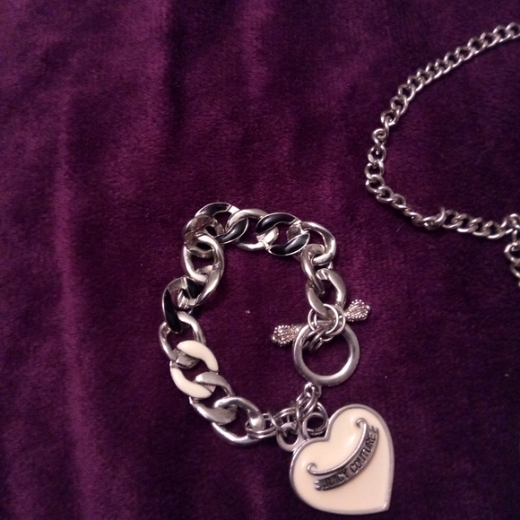 Necklace and bracelet set - Picture 5 of 6